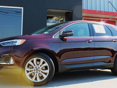 Used 2019 Ford Edge Titanium w/ Equipment Group 301A image 15