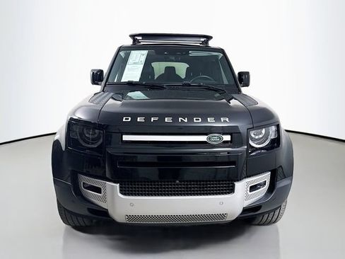 Used 2023 Land Rover Defender 110 SE AWD/4WD image 2