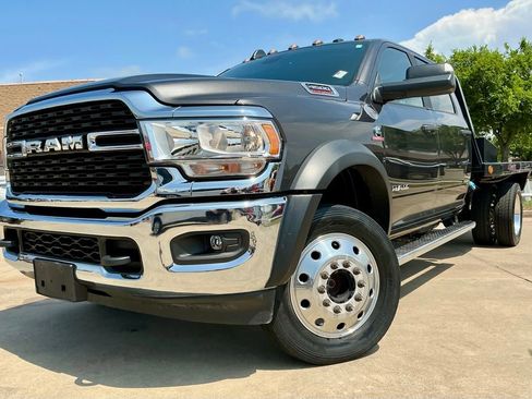Used 2022 RAM 4500 SLT w/ Quick Order Package 2YG SLT AWD/4WD image 3