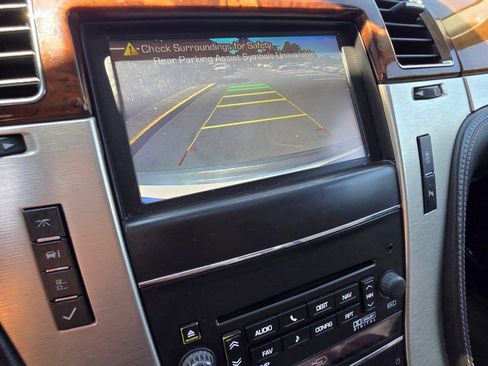 Used 2012 Cadillac Escalade ESV Platinum image 13