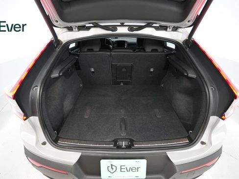 Used 2023 Volvo C40 P8 Recharge Ultimate AWD/4WD image 8