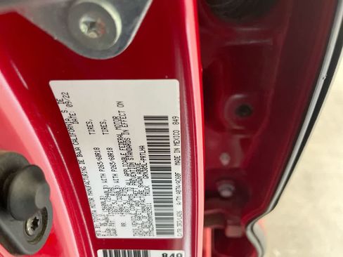 Used 2022 Toyota Tacoma Limited image 28