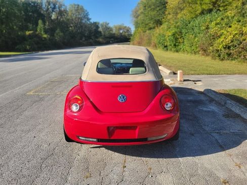 Used 2008 Volkswagen Beetle SE image 7