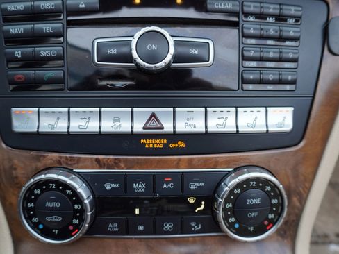 Used 2015 Mercedes-Benz SL 400 image 18