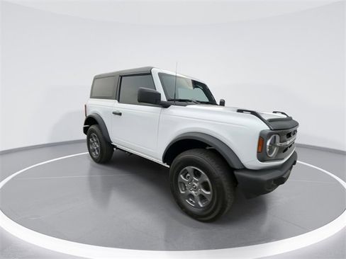 Used 2024 Ford Bronco Big Bend image 2