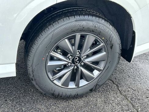 New 2026 INFINITI QX80 Pure image 12