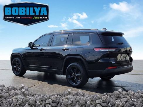 Used 2021 Jeep Grand Cherokee L Laredo AWD/4WD image 4