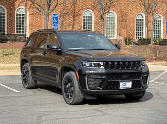 New 2026 Jeep Grand Cherokee Laredo video 1