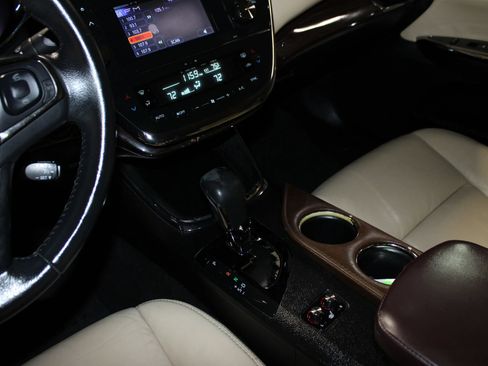 Used 2014 Toyota Avalon XLE FWD image 17