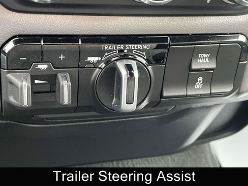 Used 2023 RAM 1500 Big Horn w/ Trailer Tow Group RWD image 18