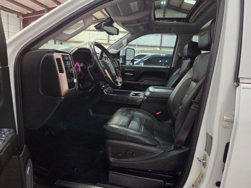 Used 2016 GMC Sierra 3500 Denali w/ Duramax Plus Package image 6