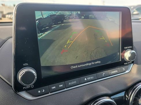 Used 2025 Nissan Sentra SV image 13