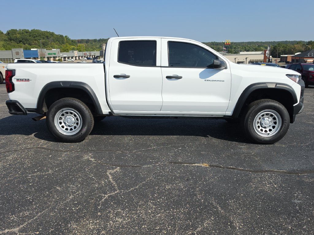 Used 2024 Chevrolet Colorado Trail Boss w/ Advanced Trailering Package AWD/4WD image 10