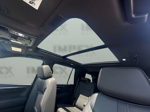 Used 2025 Chevrolet Tahoe RST w/ Comfort Package AWD/4WD image 6