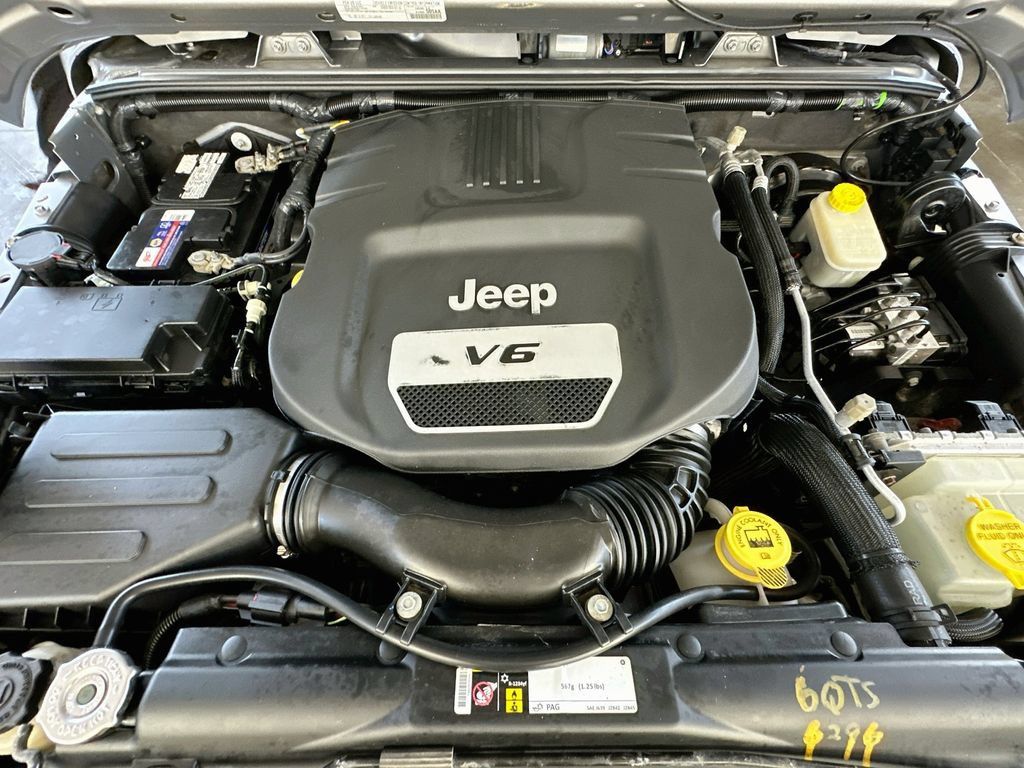 Used 2016 Jeep Wrangler Unlimited Sport w/ Quick Order Package 24S AWD/4WD image 27