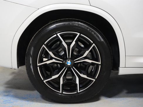 Used 2024 BMW X3 xDrive30i w/ Premium Package w/ZPA image 40