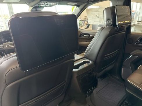 New 2026 GMC Yukon XL Denali Ultimate AWD/4WD image 14