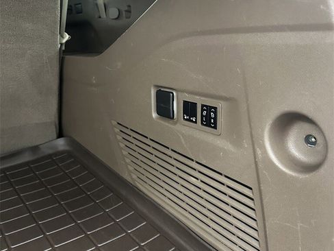 Used 2021 GMC Yukon XL Denali w/ LPO, Illumination Package image 35