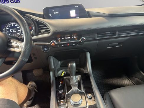 Used 2022 MAZDA MAZDA3 s FWD image 13
