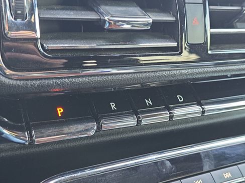 Used 2020 Lincoln Navigator Reserve w/ Luxury Package image 20