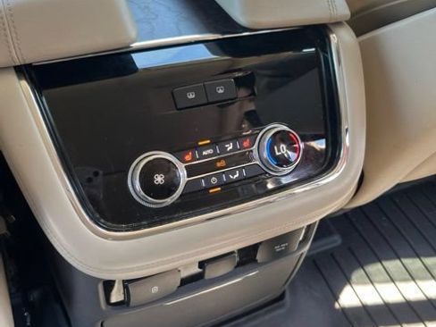 Used 2018 Lincoln Navigator L Reserve w/ Technology Package AWD/4WD image 25