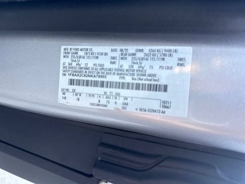 Used 2022 Ford Transit 350 XLT RWD image 5