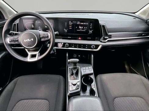 Used 2023 Kia Sportage LX AWD/4WD image 9