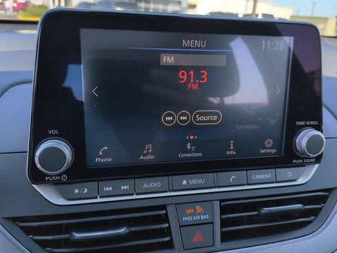 Used 2023 Nissan Altima 2.5 SR FWD image 21