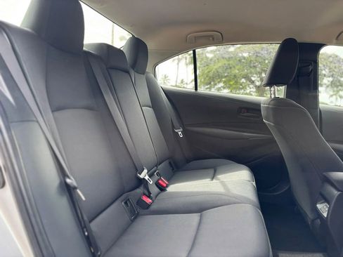 Used 2023 Toyota Corolla LE image 12