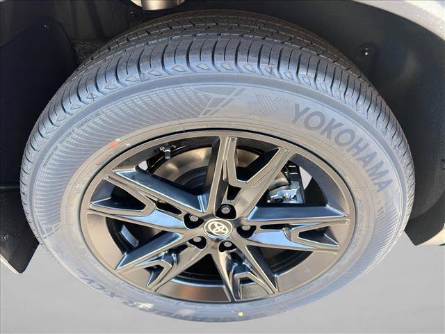New 2026 Toyota Grand Highlander AWD Hybrid image 17