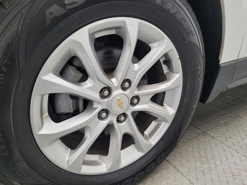 Used 2020 Chevrolet Equinox LS image 31