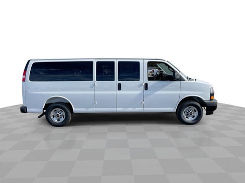New 2025 GMC Savana 3500 LS RWD image 9