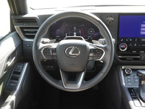 Used 2025 Lexus GX 550 AWD/4WD image 15