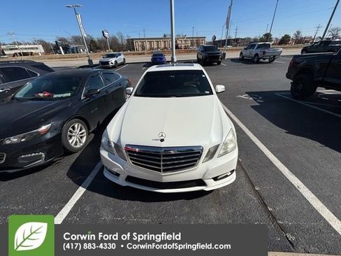 Used 2011 Mercedes-Benz E 350 Sedan image 3