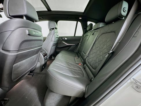 Used 2024 BMW X5 sDrive40i w/ Premium Package image 29