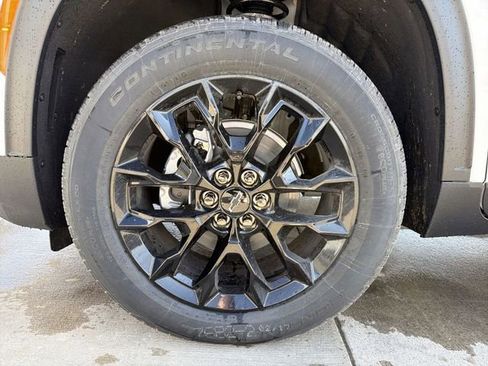 New 2026 Chevrolet Traverse LT w/ Midnight/Sport Edition image 11