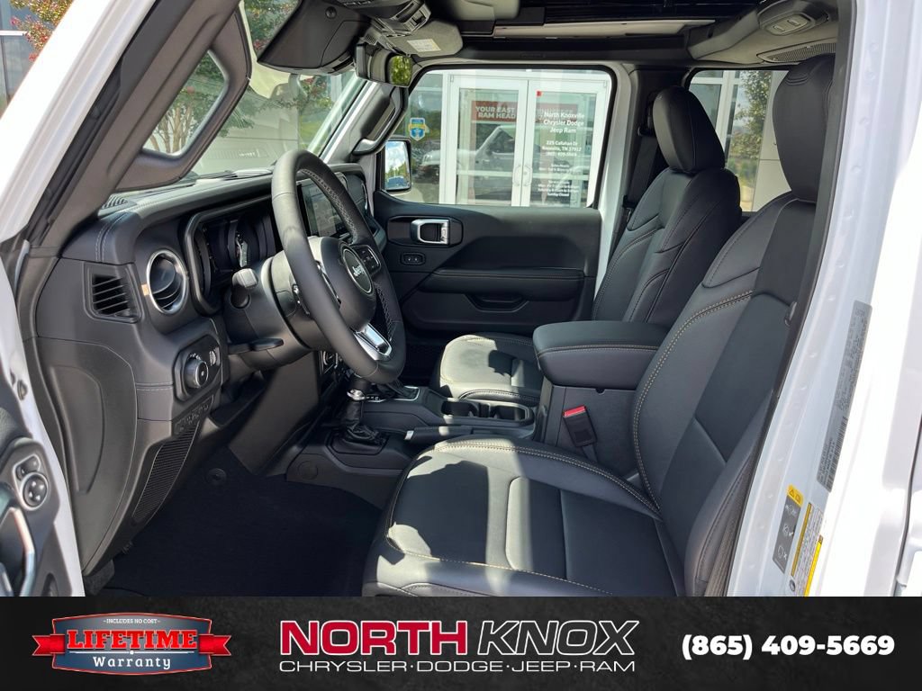 New 2027 Jeep Wrangler Unlimited Sahara AWD/4WD image 3