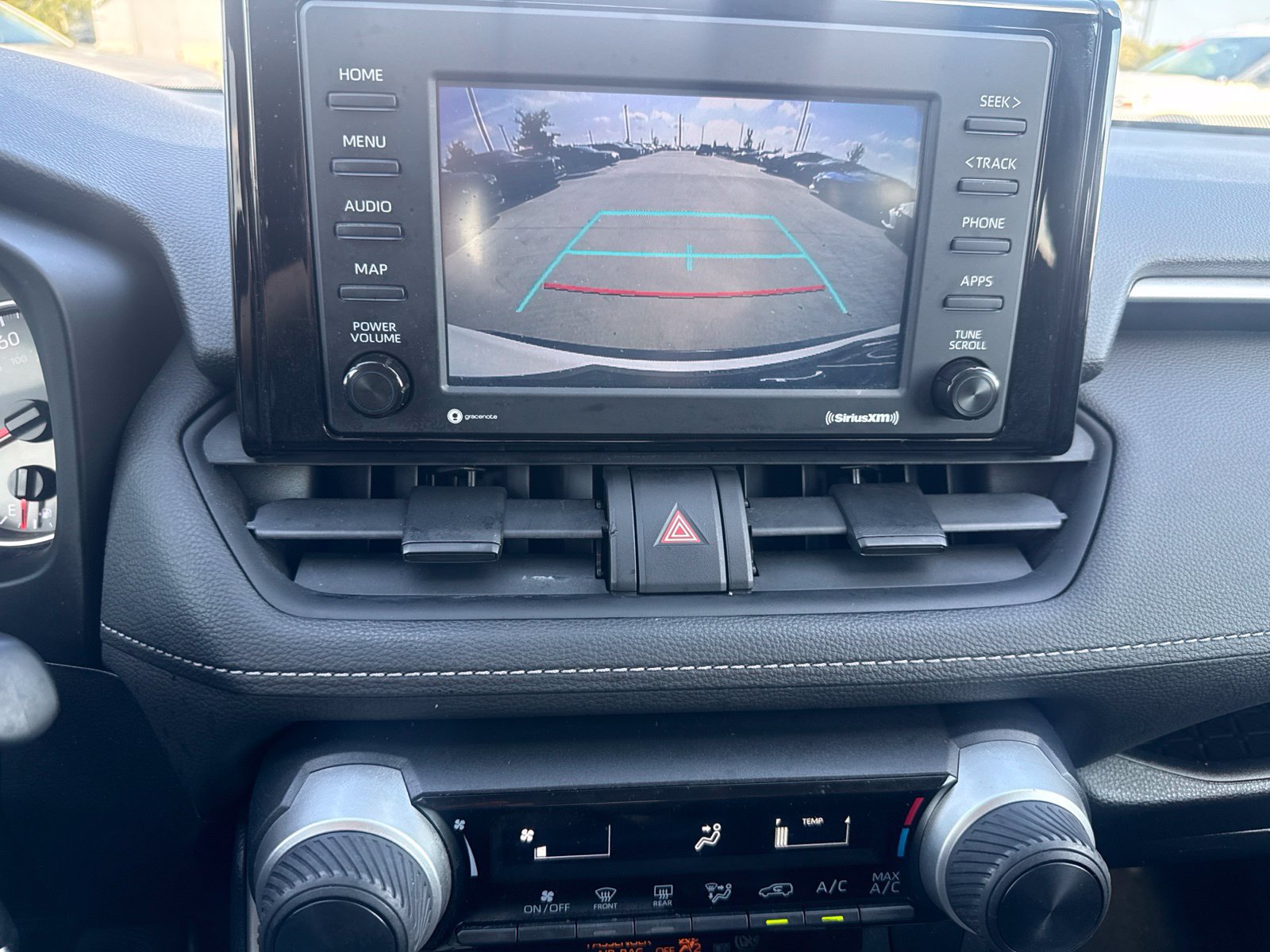 Used 2021 Toyota RAV4 LE w/ Carpet Mat Package (TMS) FWD image 14