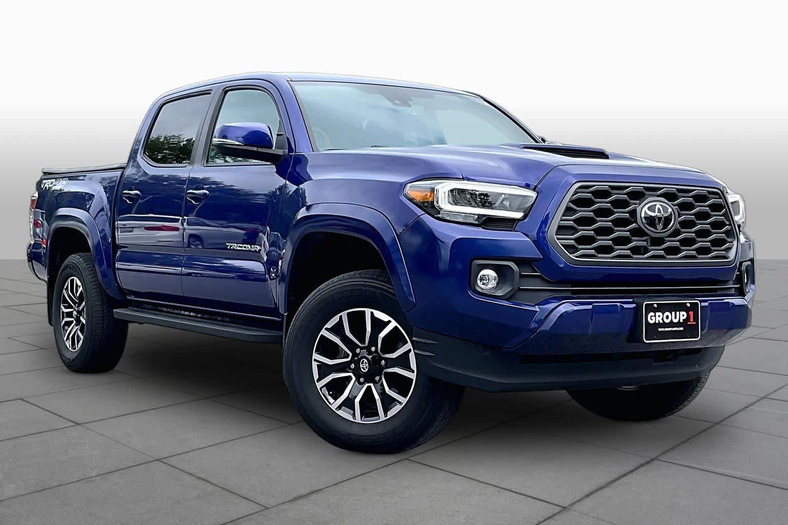 Used 2023 Toyota Tacoma TRD Sport w/ Technology Package AWD/4WD image 3