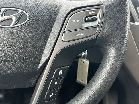 Used 2018 Hyundai Santa Fe Sport image 18