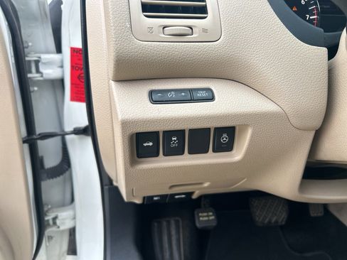 Used 2016 Nissan Altima 2.5 SL w/ 2.5 Technology Package image 22