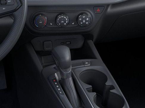 New 2026 Chevrolet Trax LS w/ LS Convenience Package FWD image 24