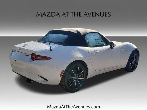 New 2026 MAZDA MX-5 Miata Grand Touring RWD image 4