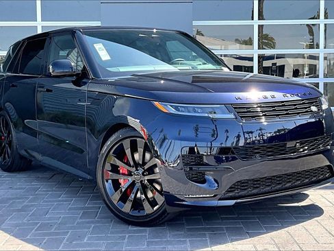 New 2026 Land Rover Range Rover Sport Dynamic SE AWD/4WD image 2