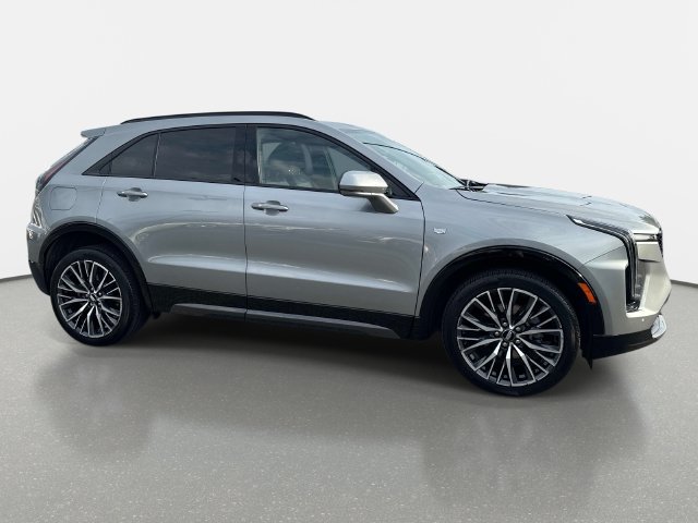 Certified 2024 Cadillac XT4 Sport w/ Technology Package AWD/4WD image 7
