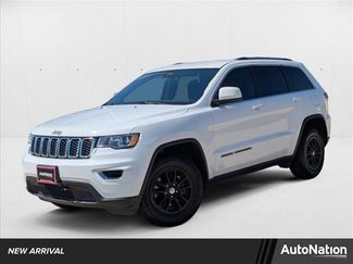 Certified 2020 Jeep Grand Cherokee Laredo image 1