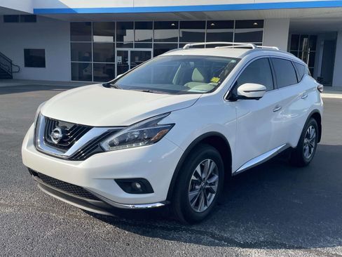 Used 2018 Nissan Murano SL w/ Cargo Package FWD image 4