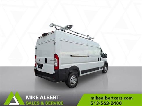 Used 2024 RAM ProMaster 2500 w/ Convenience Group image 7