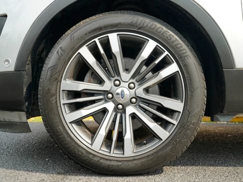 Used 2016 Ford Explorer Platinum AWD/4WD image 15