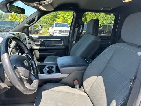 Used 2022 RAM 2500 Big Horn w/ Level C Equiment Group AWD/4WD image 4